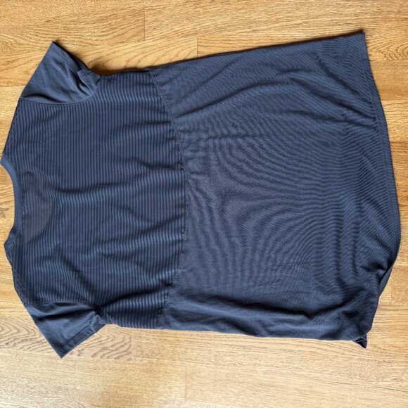 Old Navy Active Tops Bundle Gray Black Size Medium - Picture 7 of 14